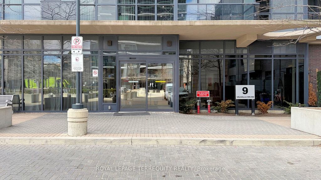 Photo of 9 Valhalla Inn Road #1304, Toronto, ON M9B 0B2 (MLS # W13032028)