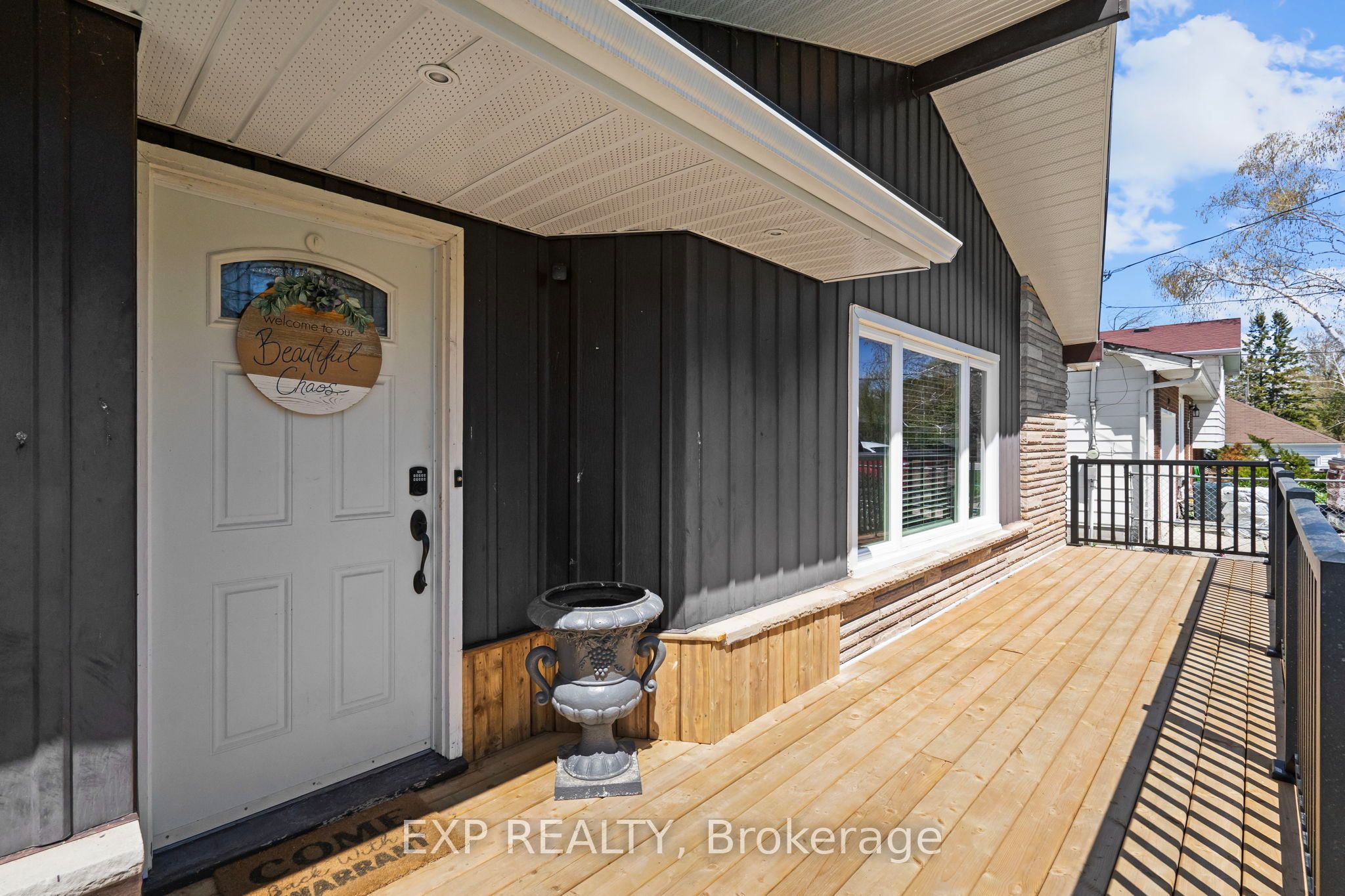 386 May Street