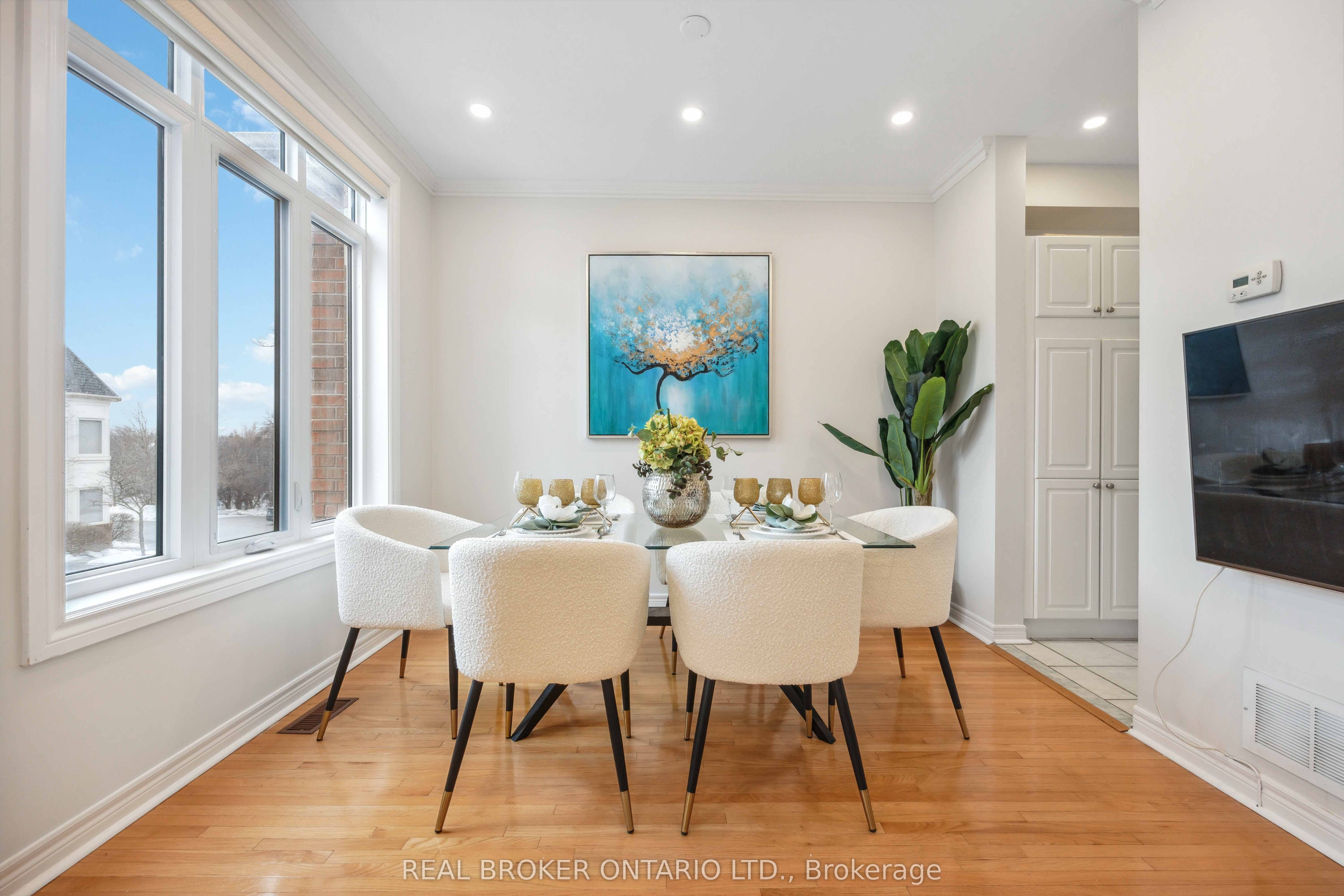 255 Shaftsbury Avenue 66