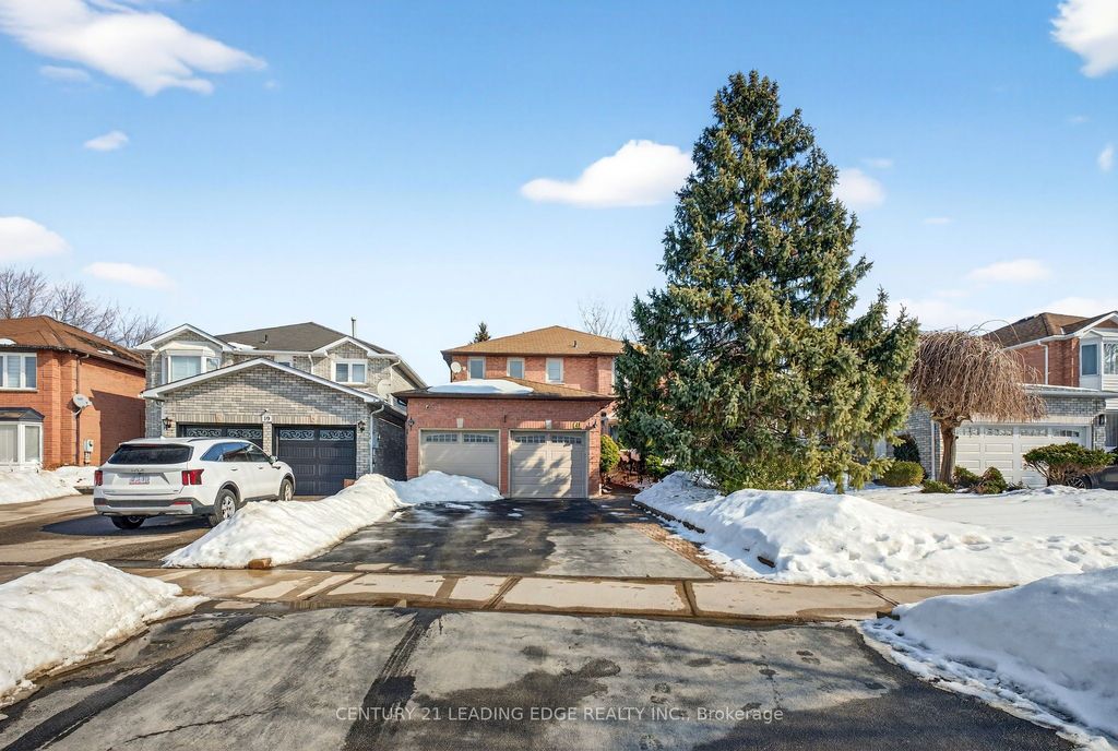 Photo of 41 Ritchie Avenue, Ajax, ON L1S 5V7 (MLS # E12884144)
