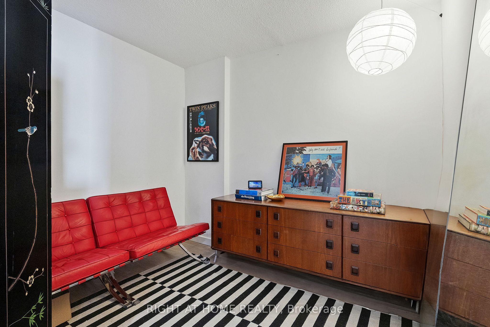 225 Davenport Road 417