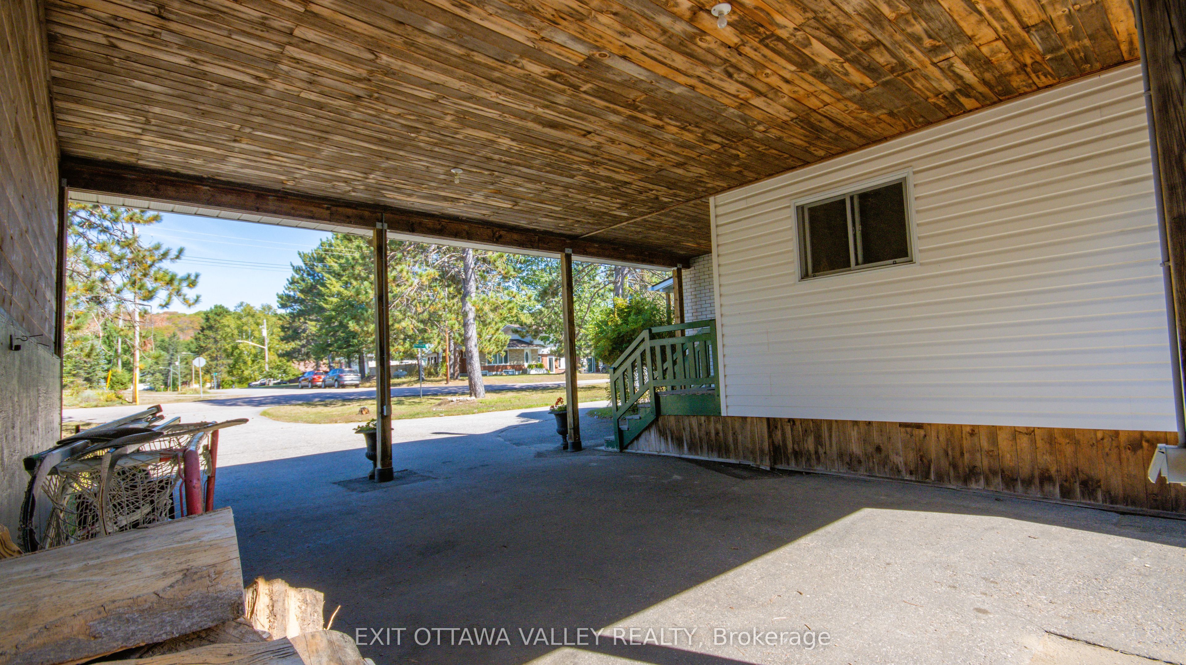 23 Sprucedale Avenue - Photo 4