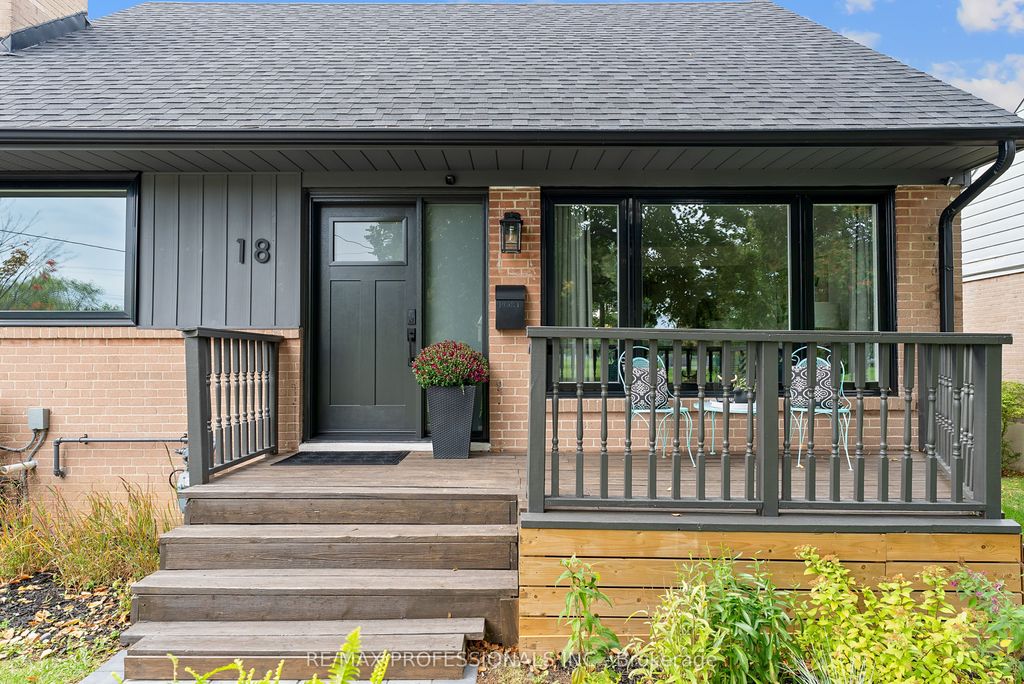 Photo of 18 Lavington Drive, Toronto, ON M9R 2G9 (MLS # W12426640)