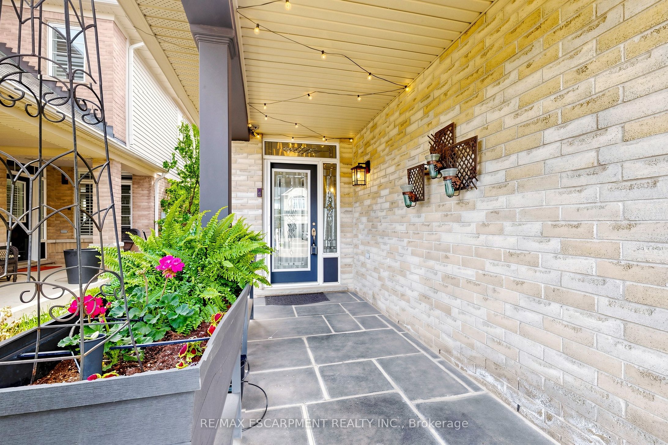 4176 Saunders Crescent