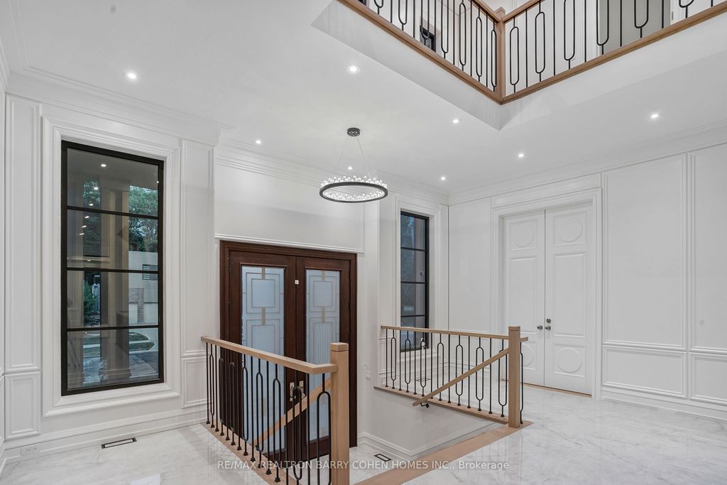 Photo of 27 Penwood Crescent, Toronto, ON M3B 3B1 (MLS # C12980320)