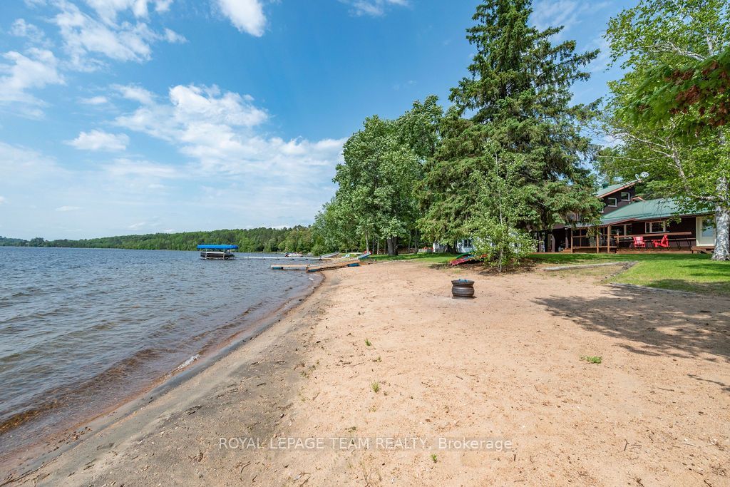 Photo of 42165 Combermere Road, Madawaska Valley, ON K0J 1B0 (MLS # X13044016)