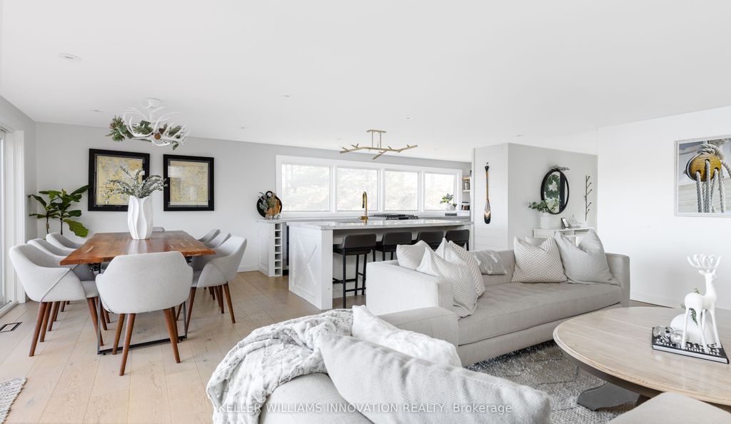 Photo of 2872 Muskoka Road 118 N/A W, Muskoka Lakes, ON P0B 1J0 (MLS # X12594878)