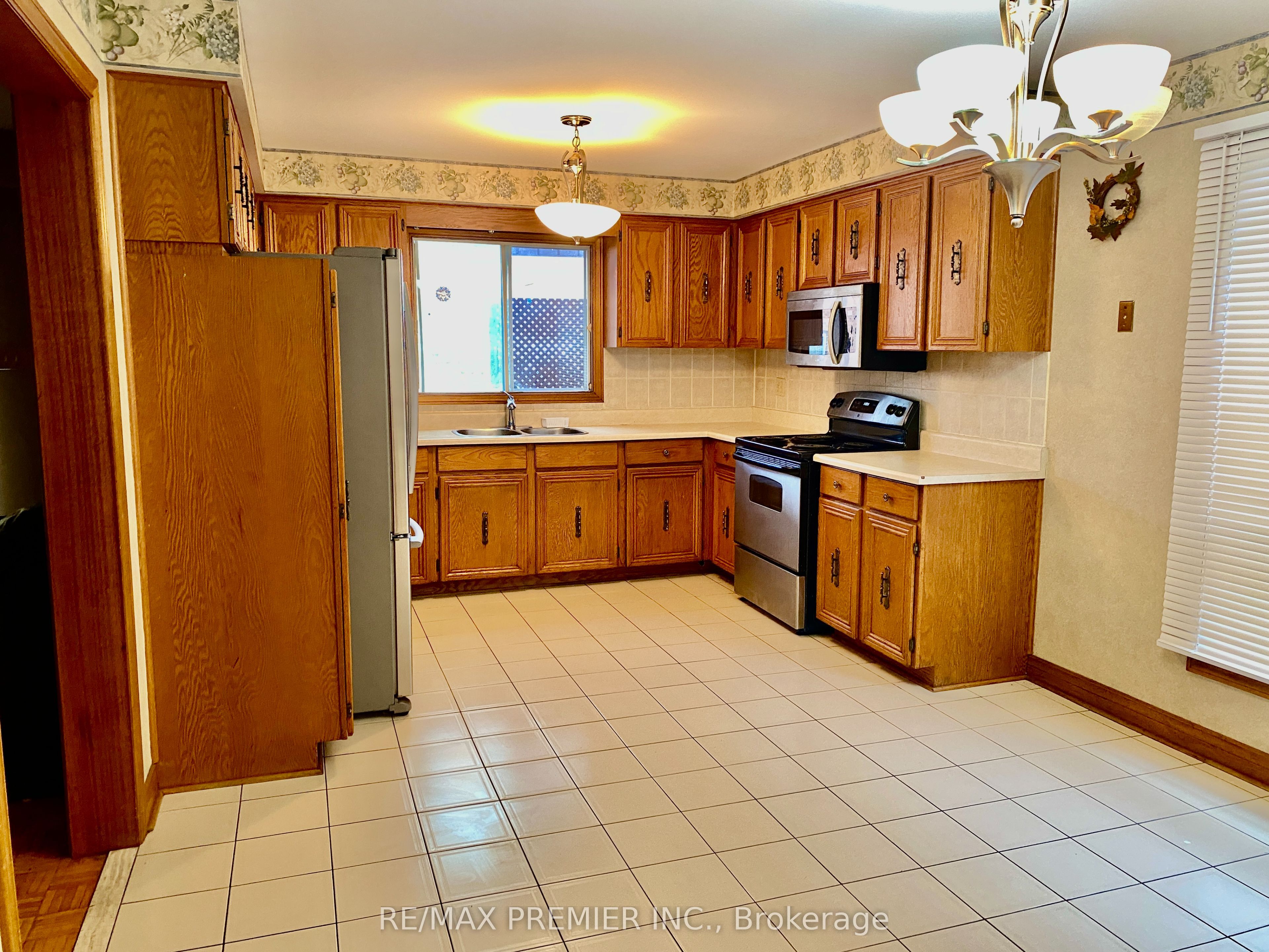 130 Jackman Crescent