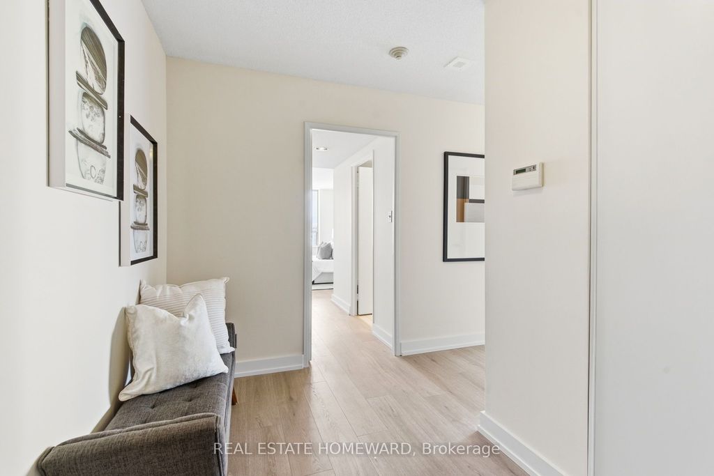 Photo of 215 Wynford Drive #1006, Toronto, ON M3C 3P5 (MLS # C12713562)