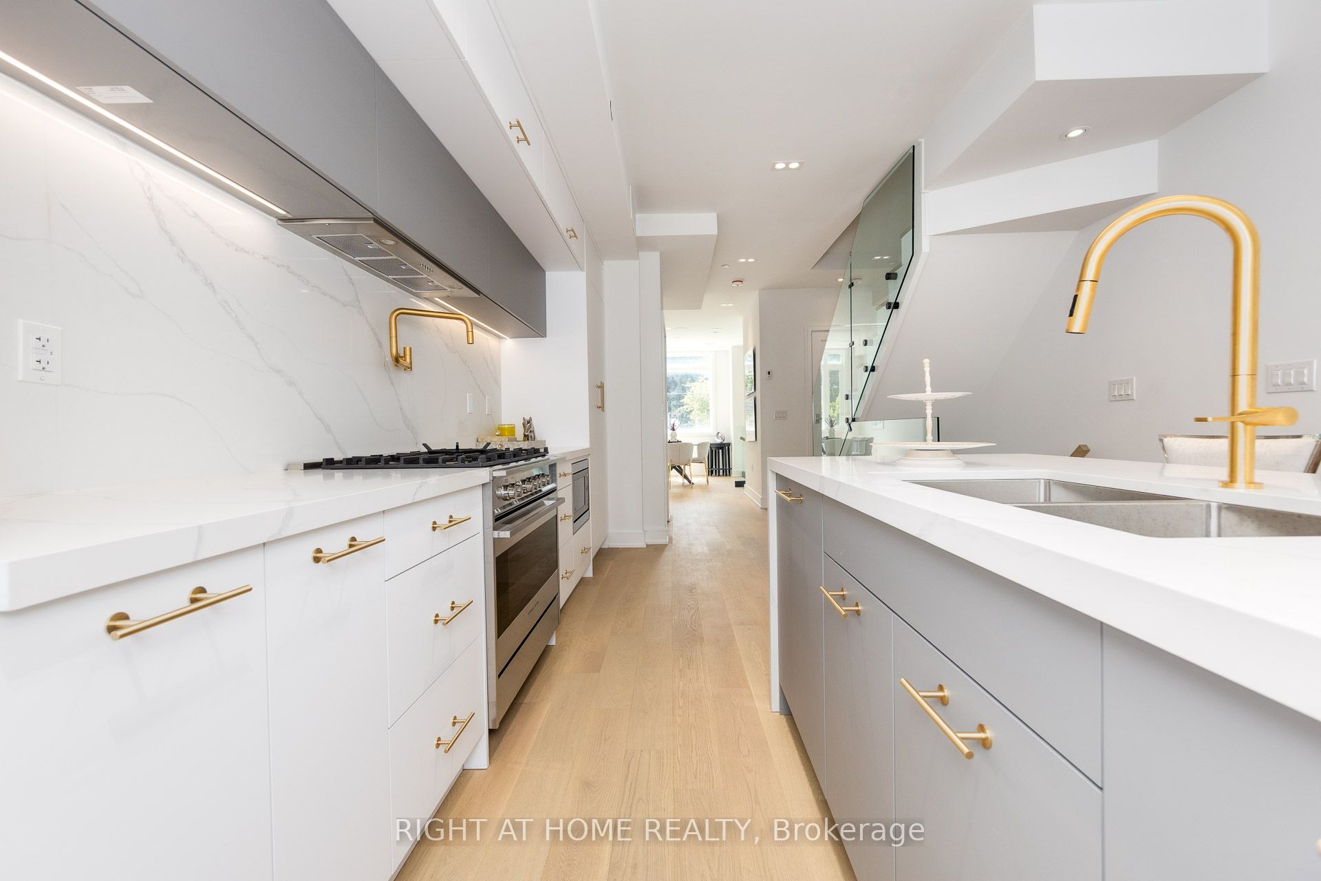 36B Churchill Avenue