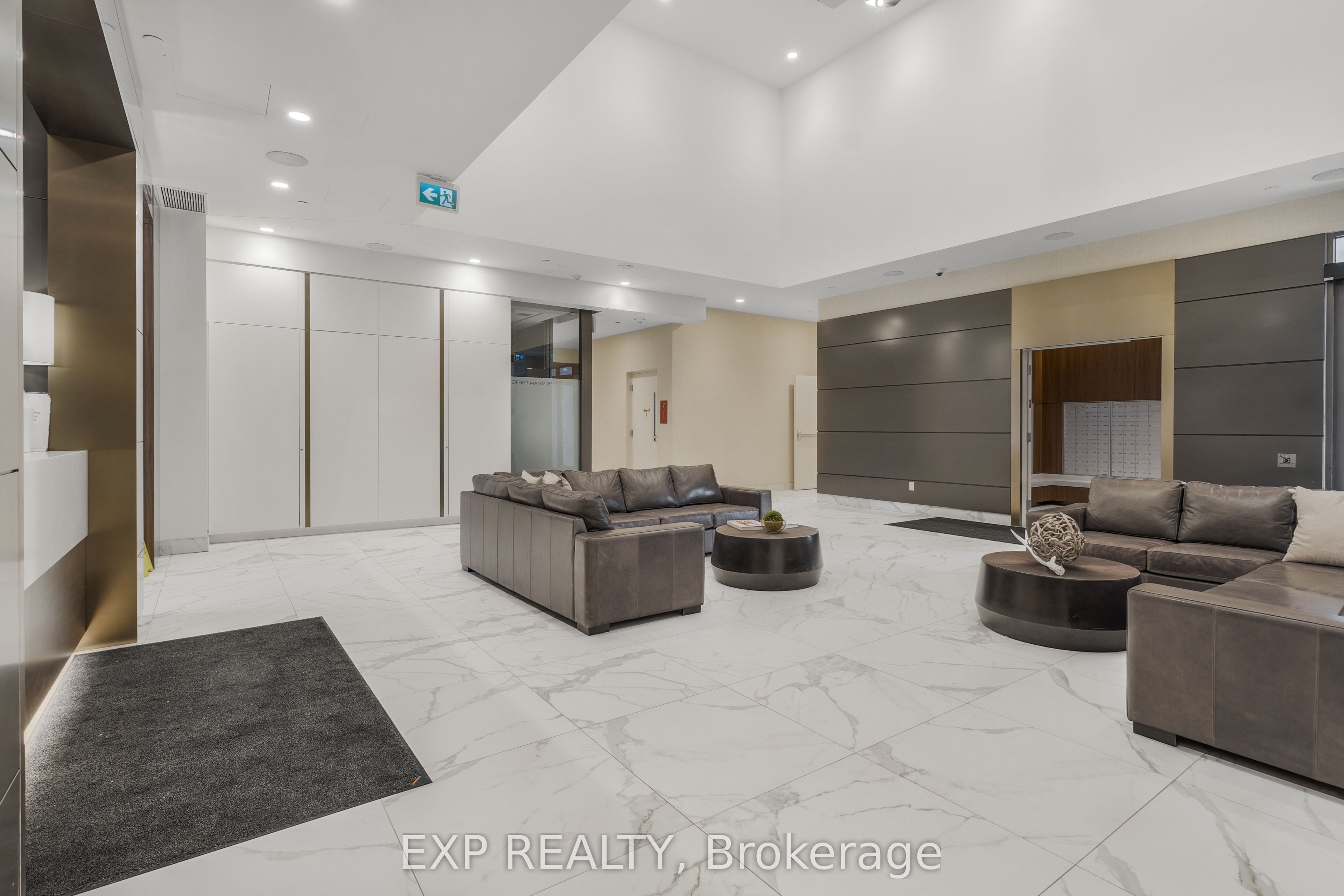 1050 Main Street E 112