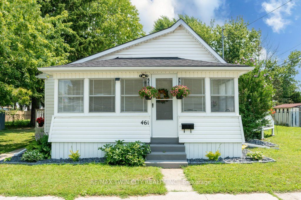 Photo of 461 Selkirk Street, Chatham-Kent, ON N8A 3X9 (MLS # X13579840)