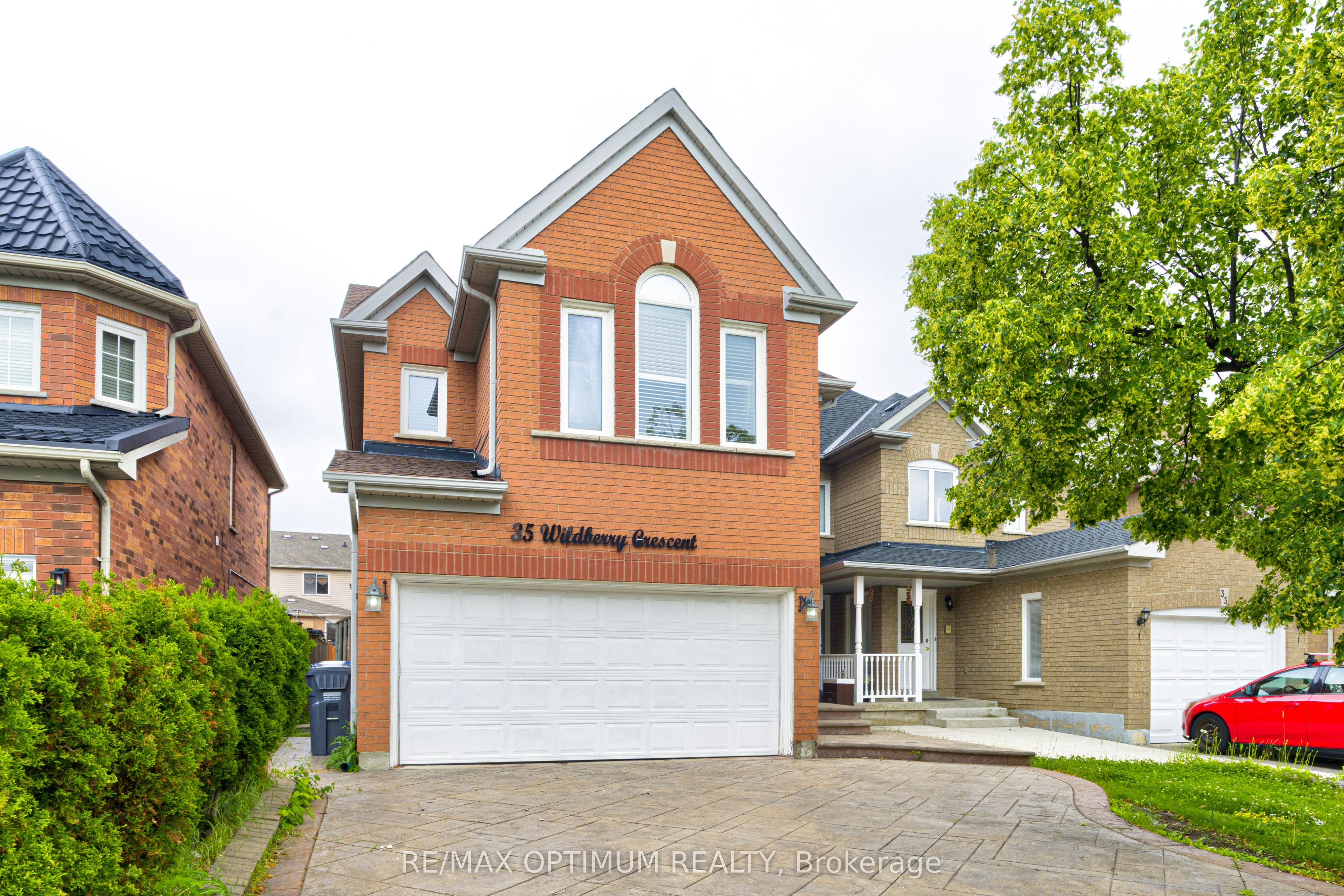 35 Wildberry Crescent