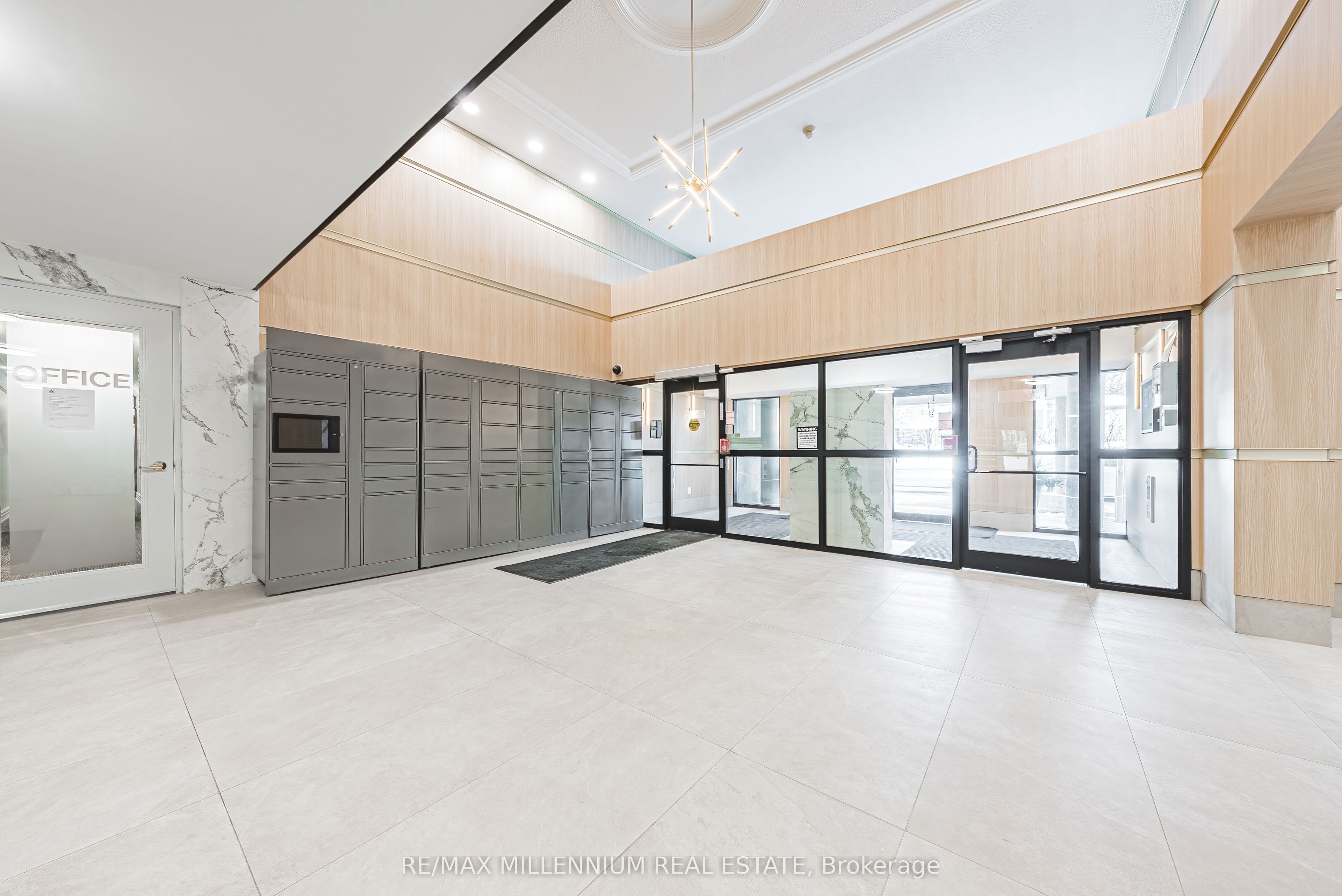 2160 Lakeshore Road 708