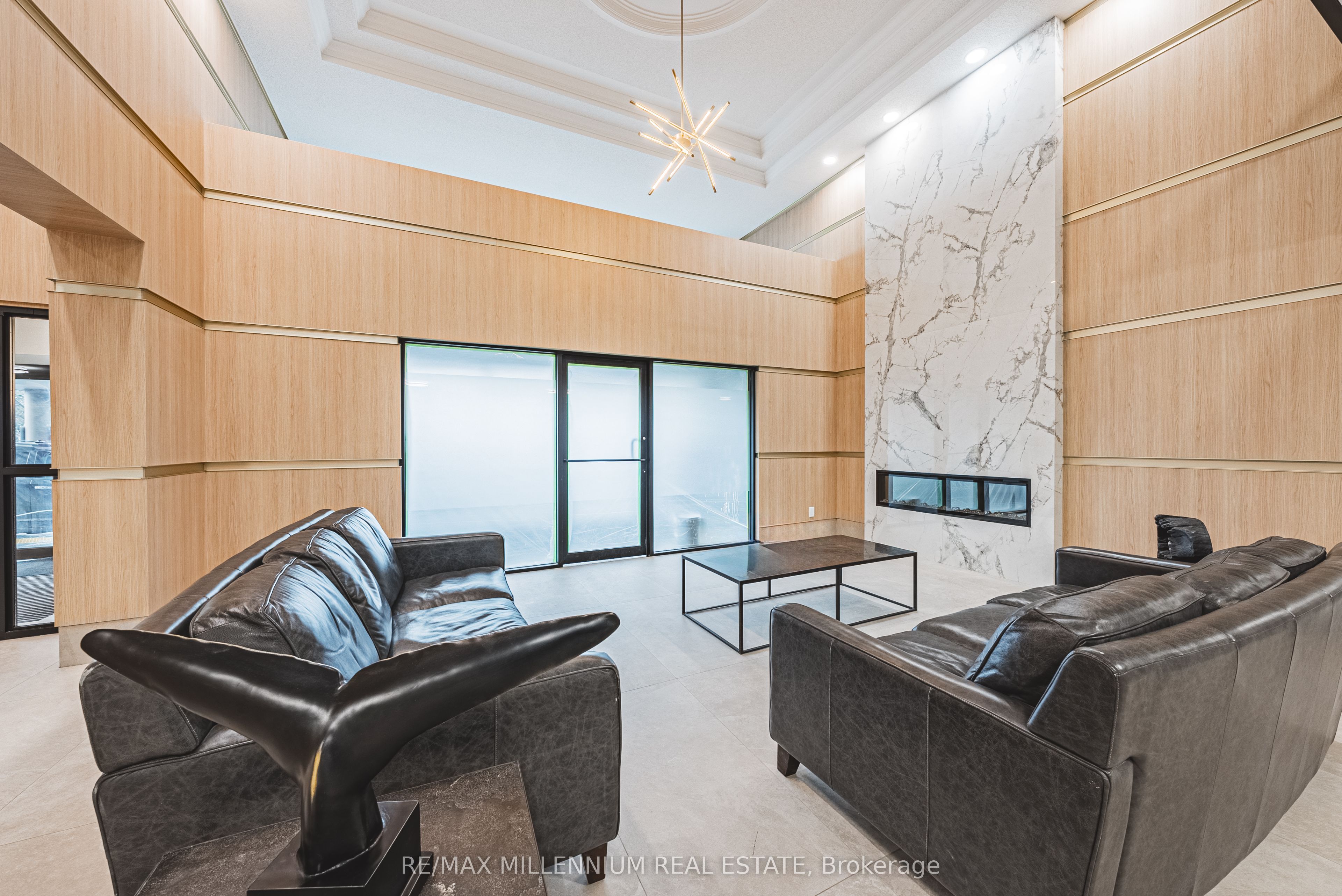 2160 Lakeshore Road 708