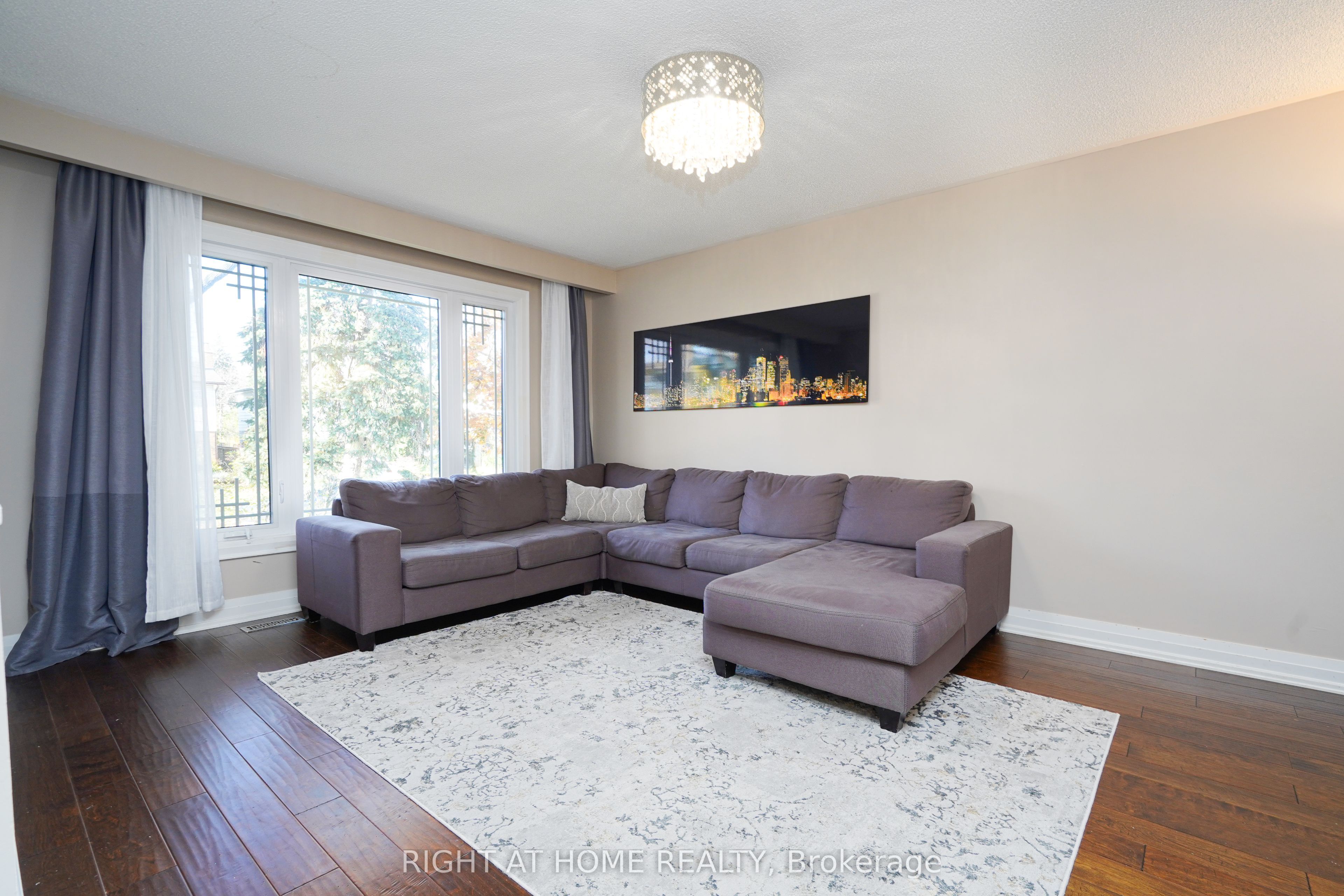 220 Overton Place