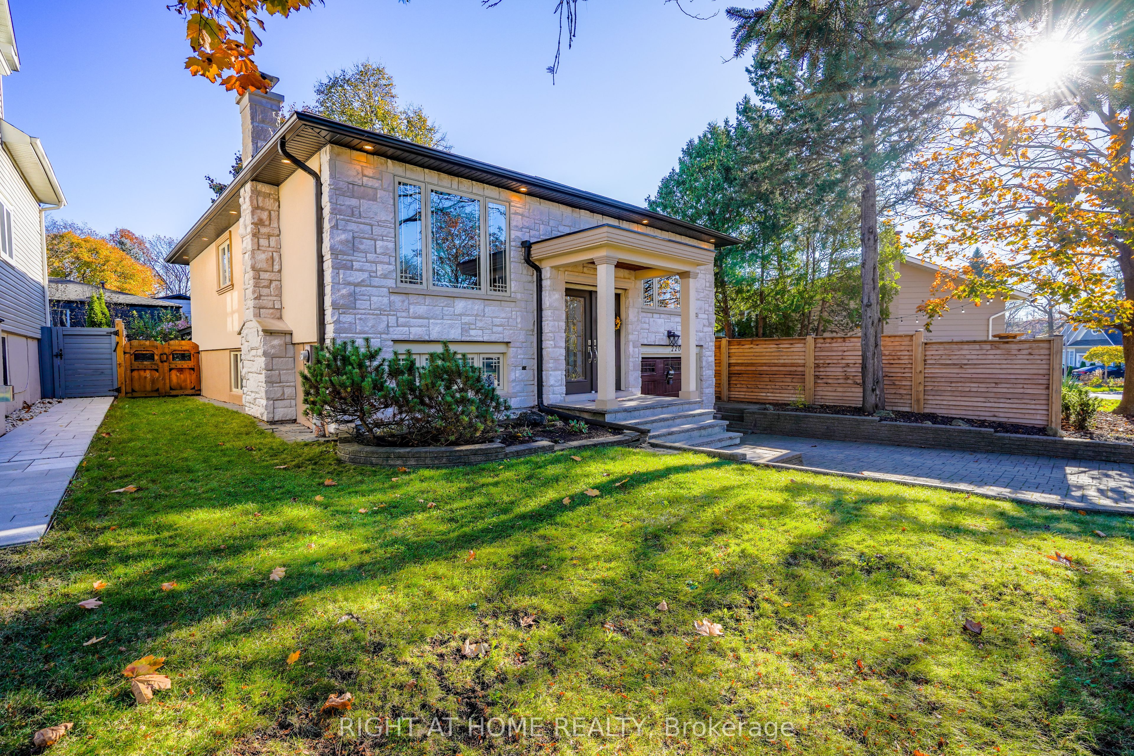 220 Overton Place