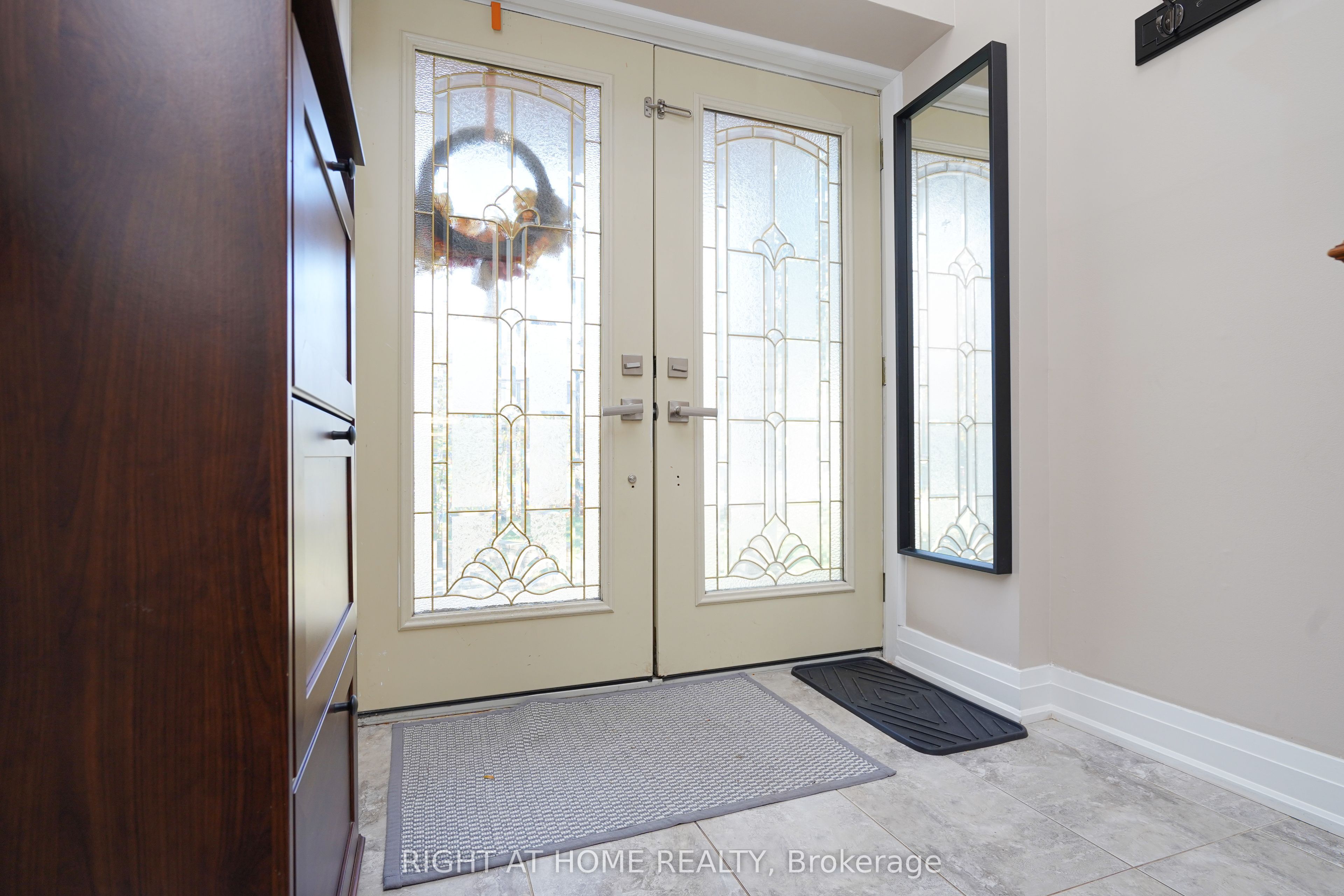 220 Overton Place