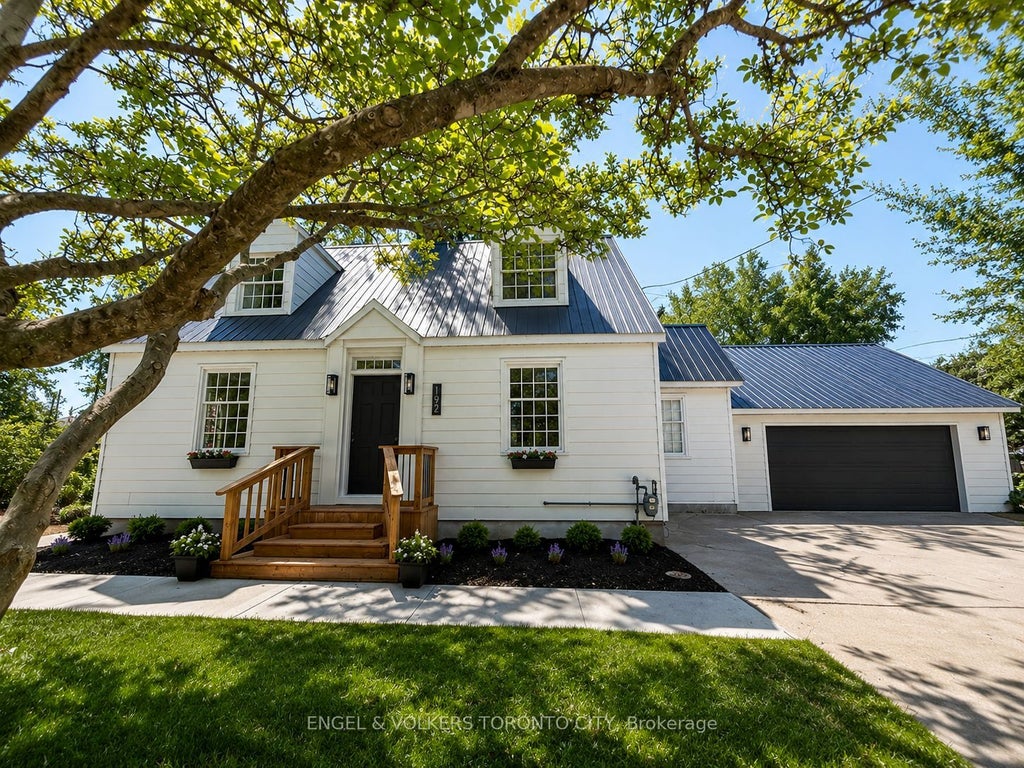 Photo of 192 Library Street, Clearview, ON L0M 1G0 (MLS # S13257842)