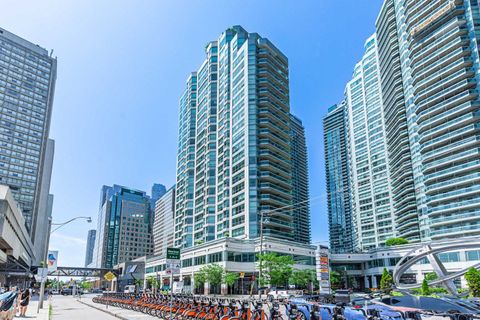 10 Queens Quay W 811 Toronto ON M5J 2R9