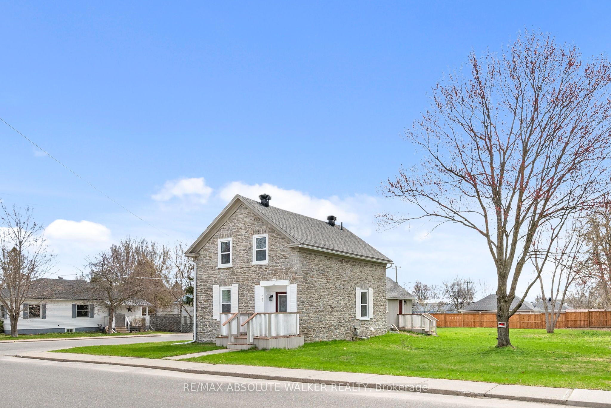 Photo 1 of 41 — 297 Park Street E, Prescott, ON K0E 1T0