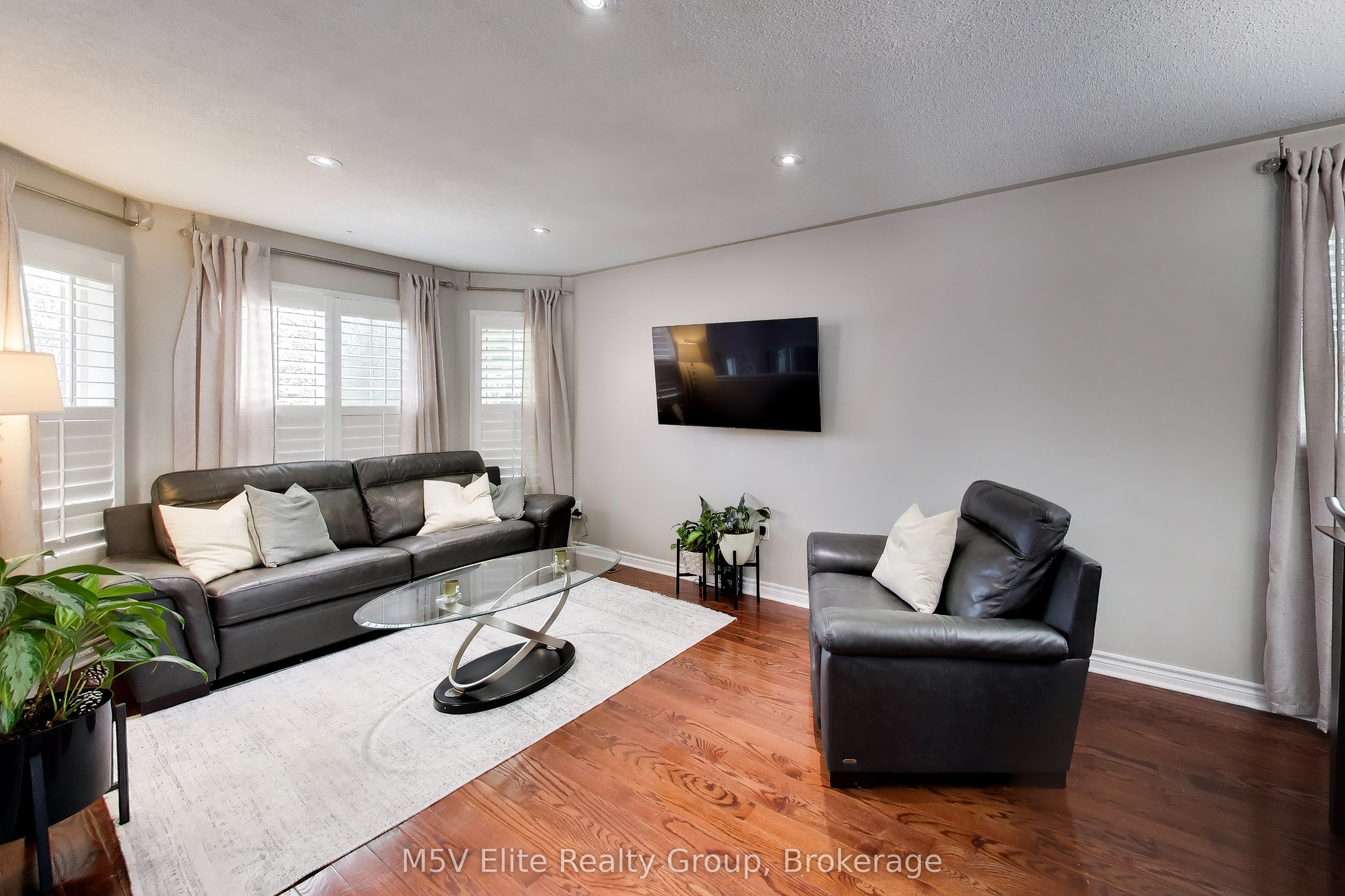 46 Royal Orchard Drive