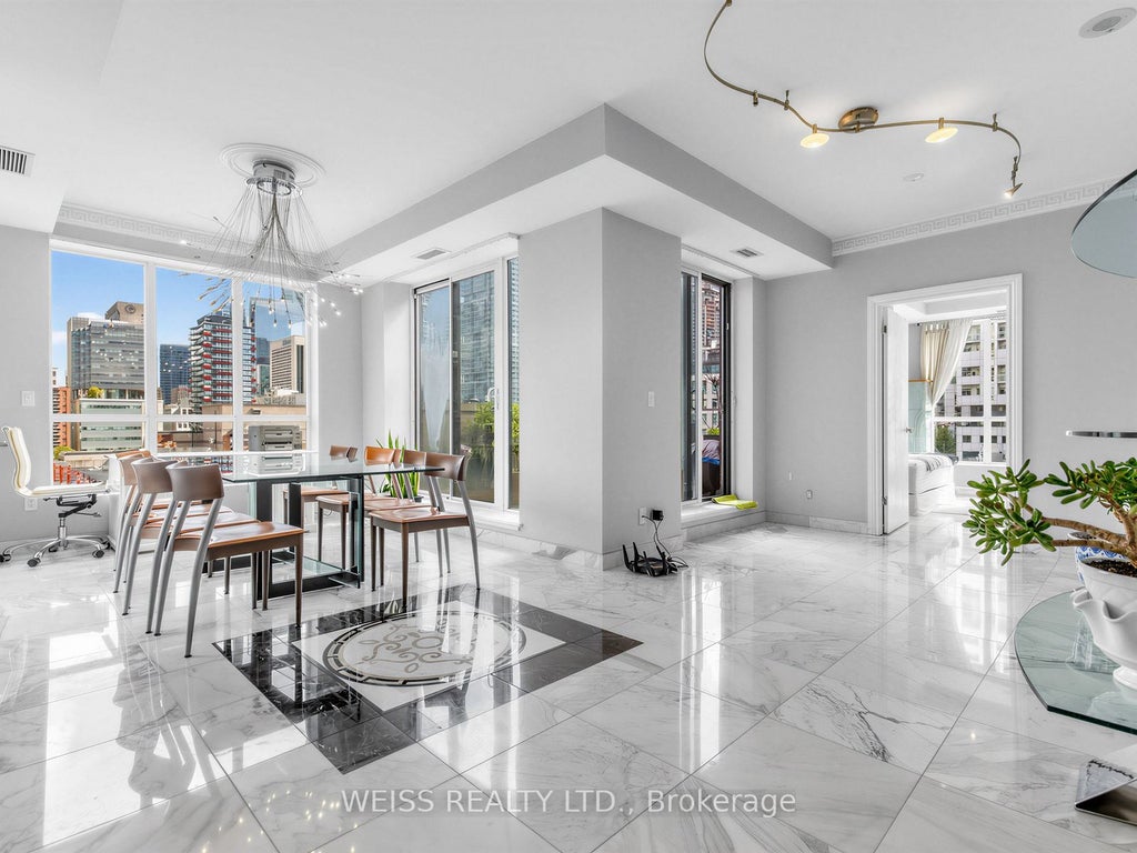 Photo of 18 Beverley Street #Ph 902, Toronto, ON M5T 3L2 (MLS # C13830358)