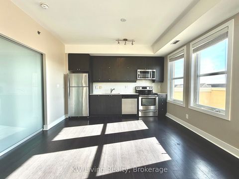 28 Prince Regent Street PH19 Markham ON L6C 0V5