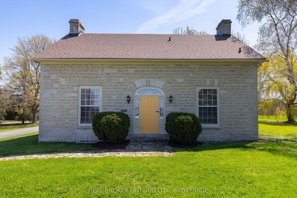Photo of 1069 HIGHWAY 15 N/A, Kingston, ON K7L 0C4 (MLS # X13108766)