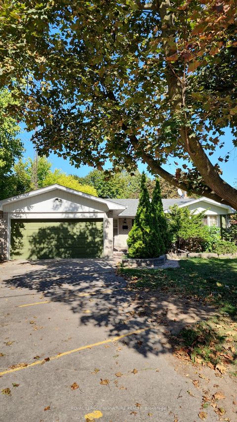 Photo of 209 Burbank Drive, Toronto, ON M2K 1P5 (MLS # C12413956)