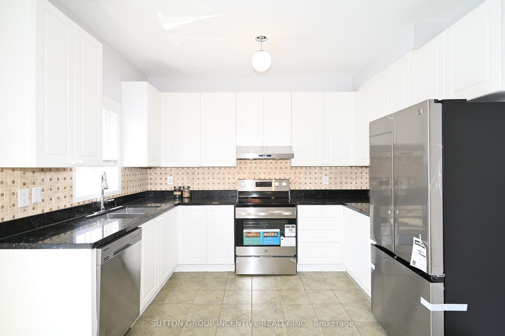 Photo of 59 Wheelwright Drive, Richmond Hill, ON L4E 5A1 (MLS # N13470286)
