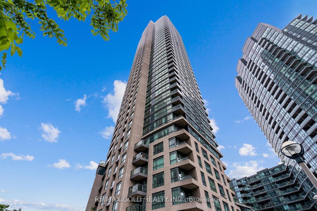 Photo of 219 Fort York Boulevard #1211, Toronto, ON M5V 1B1 (MLS # C12913286)