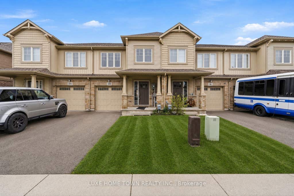 Photo of 100 Monarch Street, Welland, ON L3C 0G6 (MLS # X13152422)