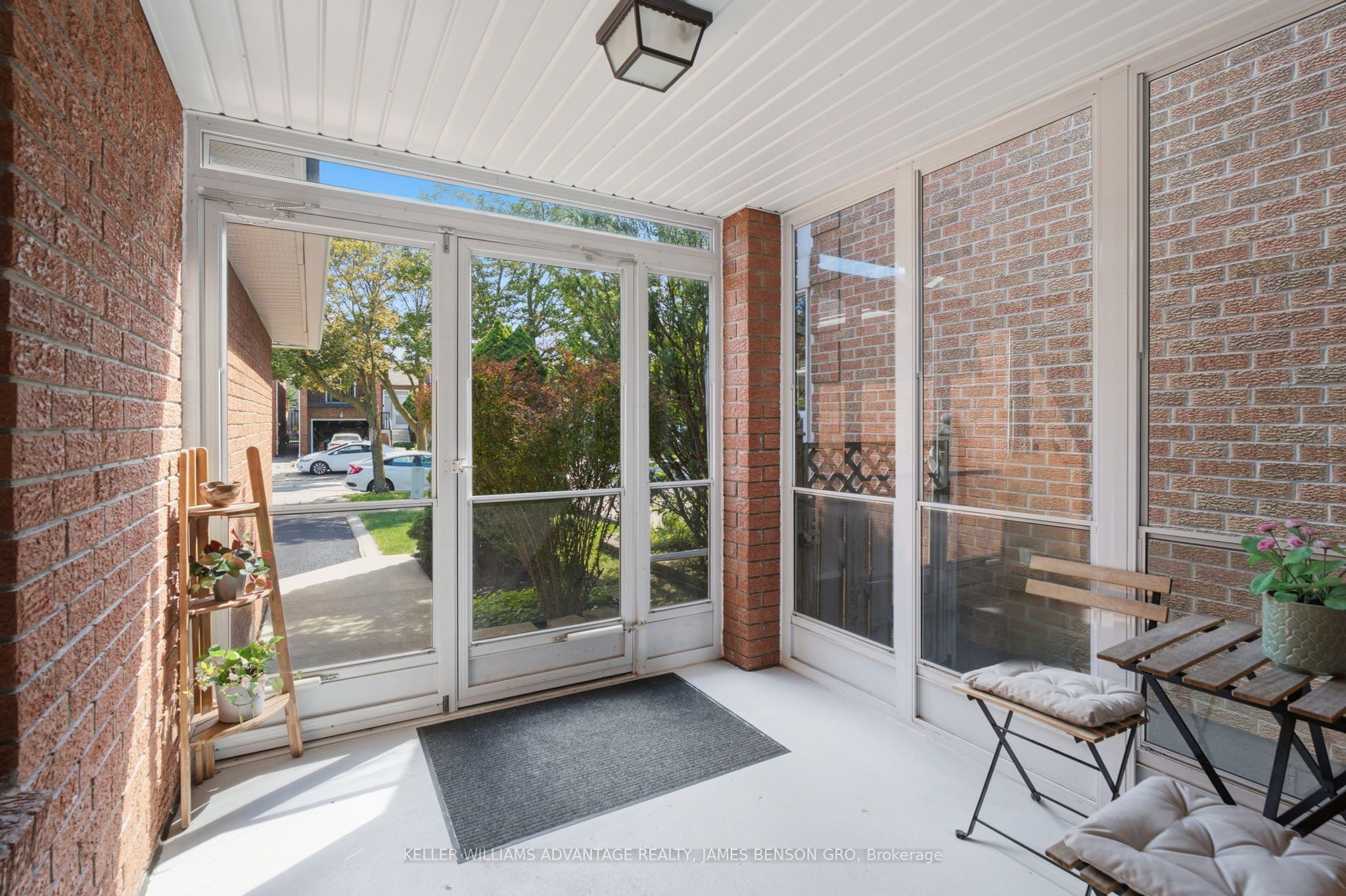 38 White Boulevard