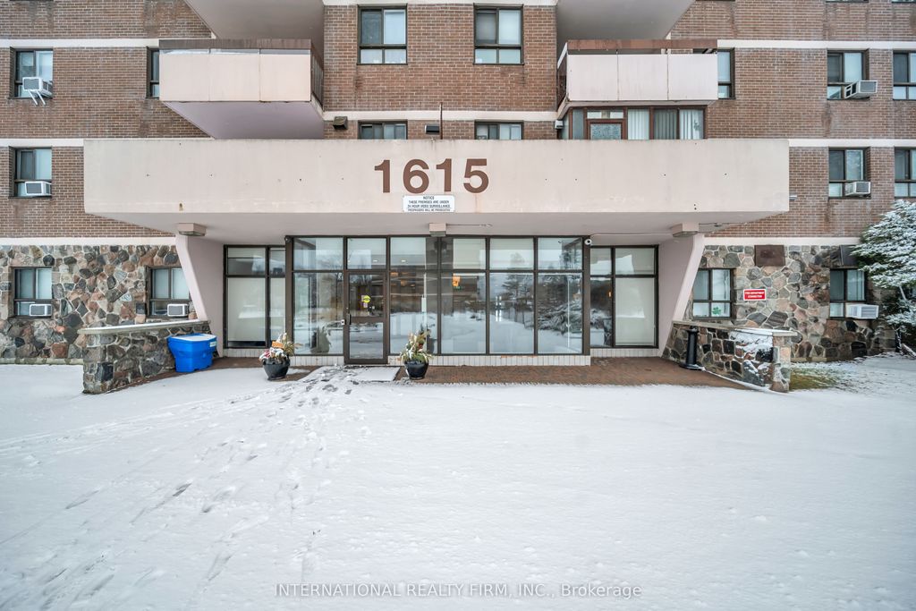 Photo of 1615 Bloor Street #801, Mississauga, ON L4X 1S2 (MLS # W12884420)