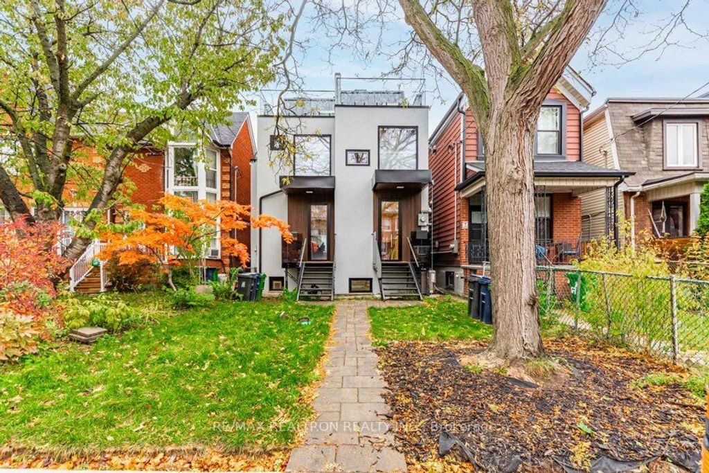 Photo of 673 Crawford Street, Toronto, ON M6G 3K1 (MLS # C12890584)