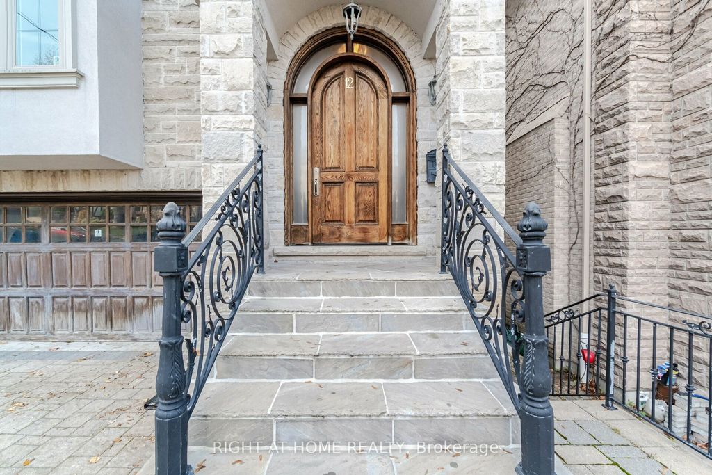 Photo of 12 Walder Avenue, Toronto, ON M4P 2R5 (MLS # C12237156)