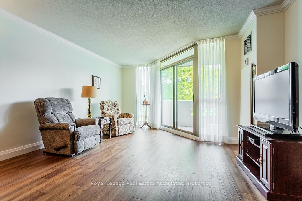 5070 Pinedale Avenue 203