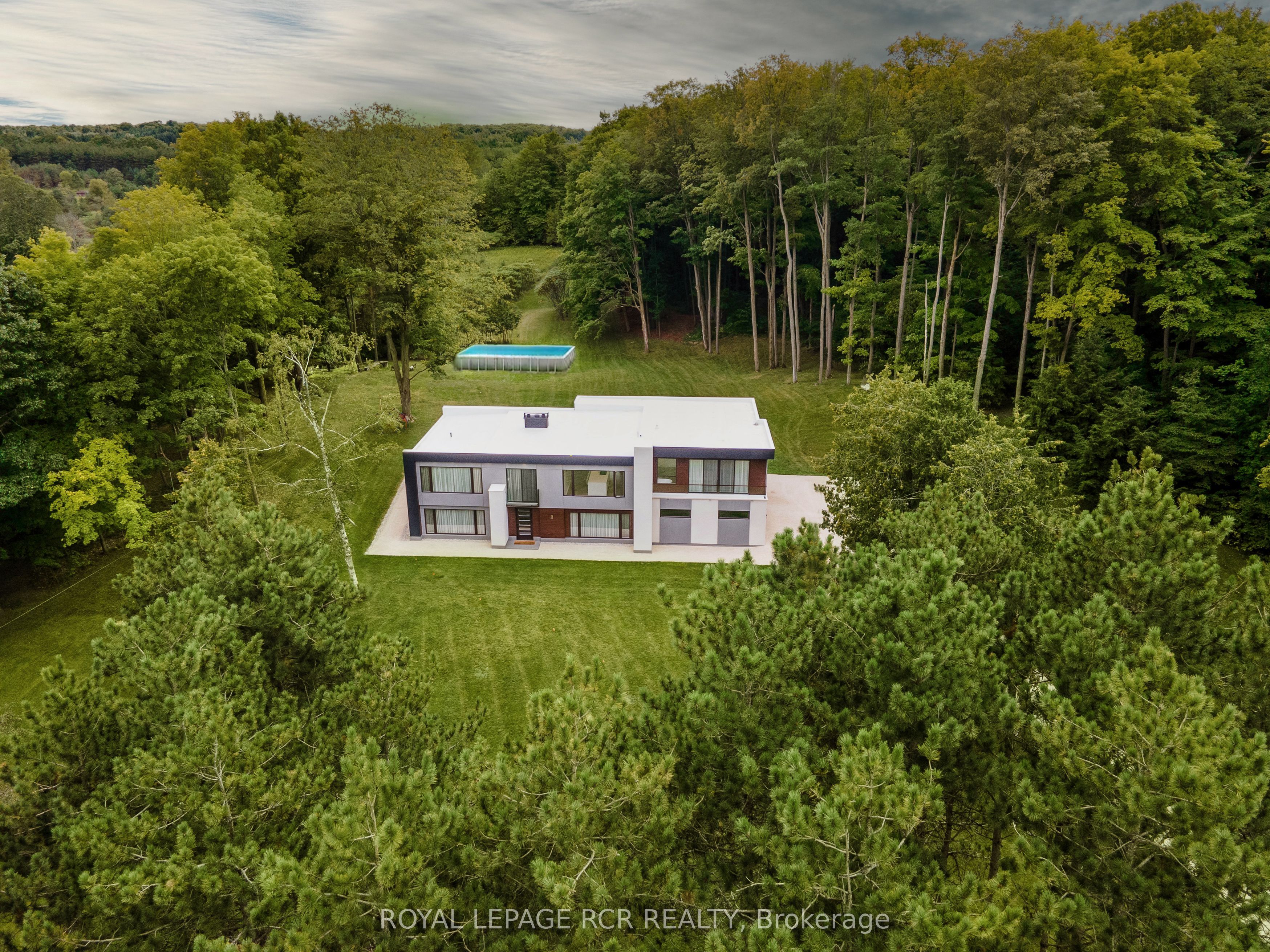 7483 5th Side Road