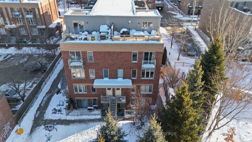 Photo of 20 Elsie Lane #220, Toronto, ON M6P 3N9 (MLS # W12761150)