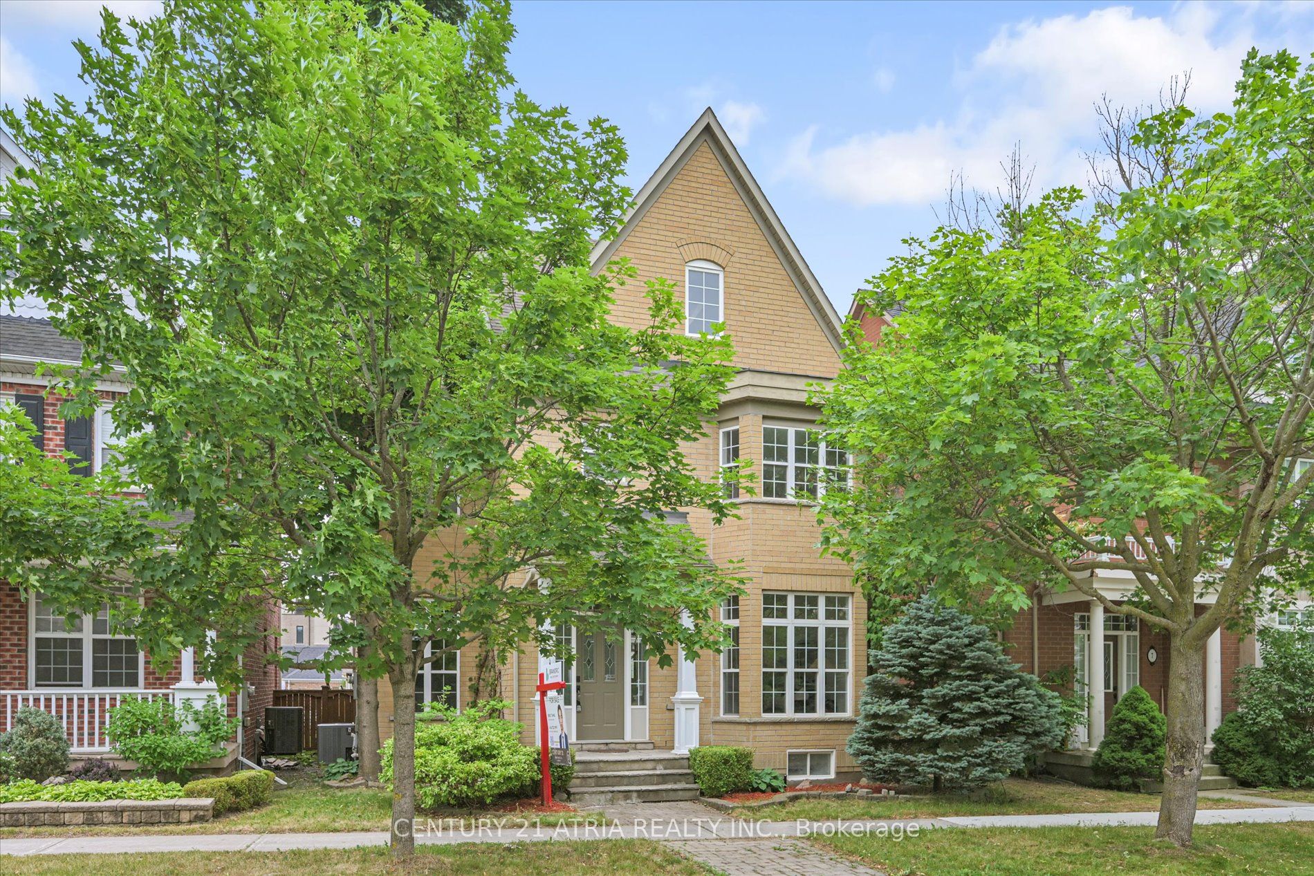 5 Angus Glen Boulevard
