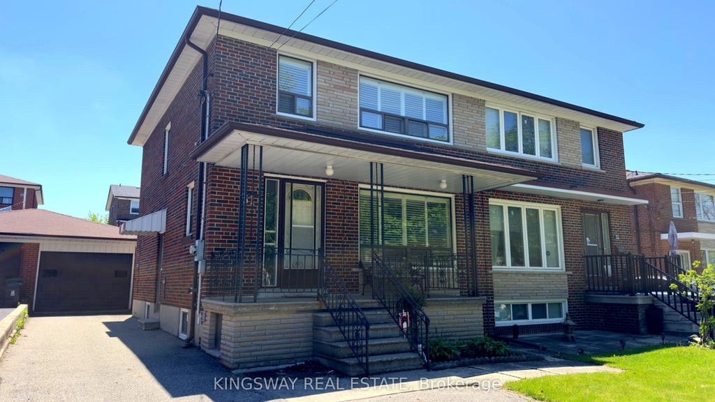 Photo of 31 Quinan Drive, Toronto, ON M6L 1E8 (MLS # W13762156)