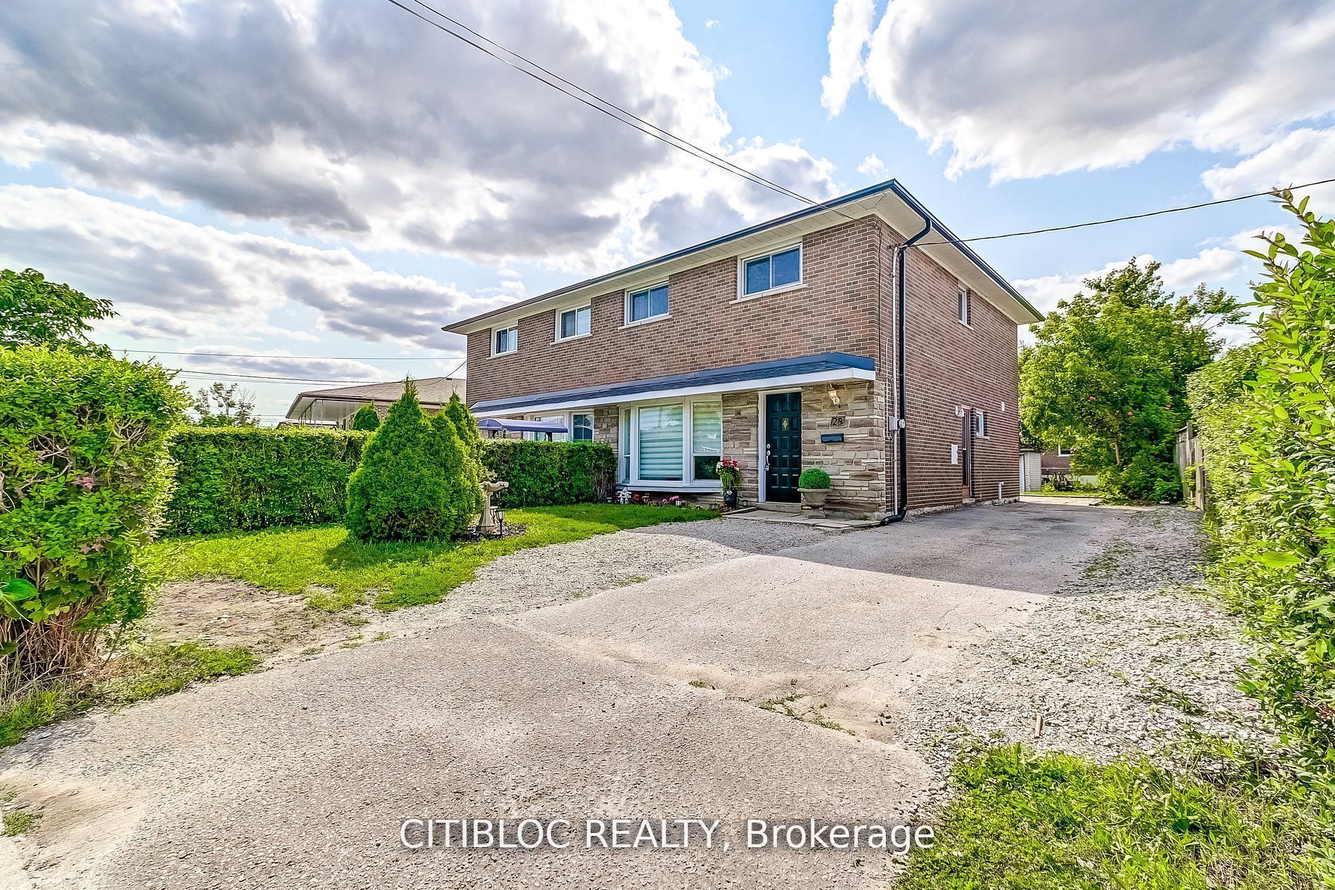 28 Navenby Crescent