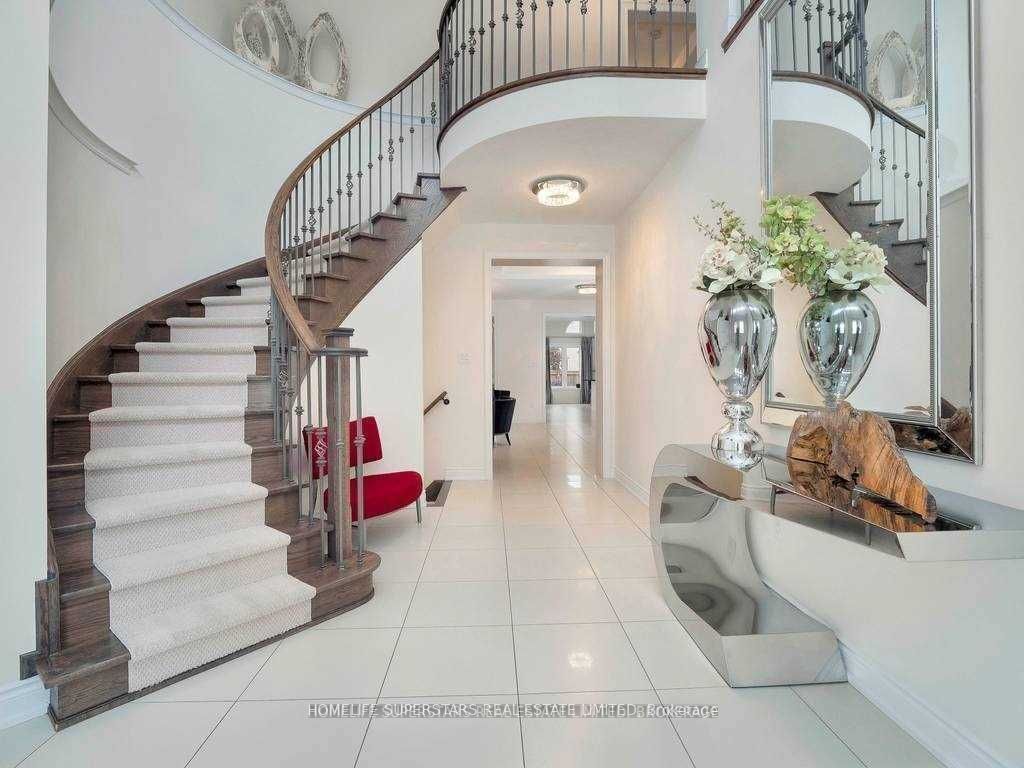 96 Trammel Drive W