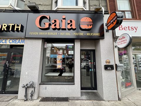 671 Queen Street W Toronto ON M6J 1E6