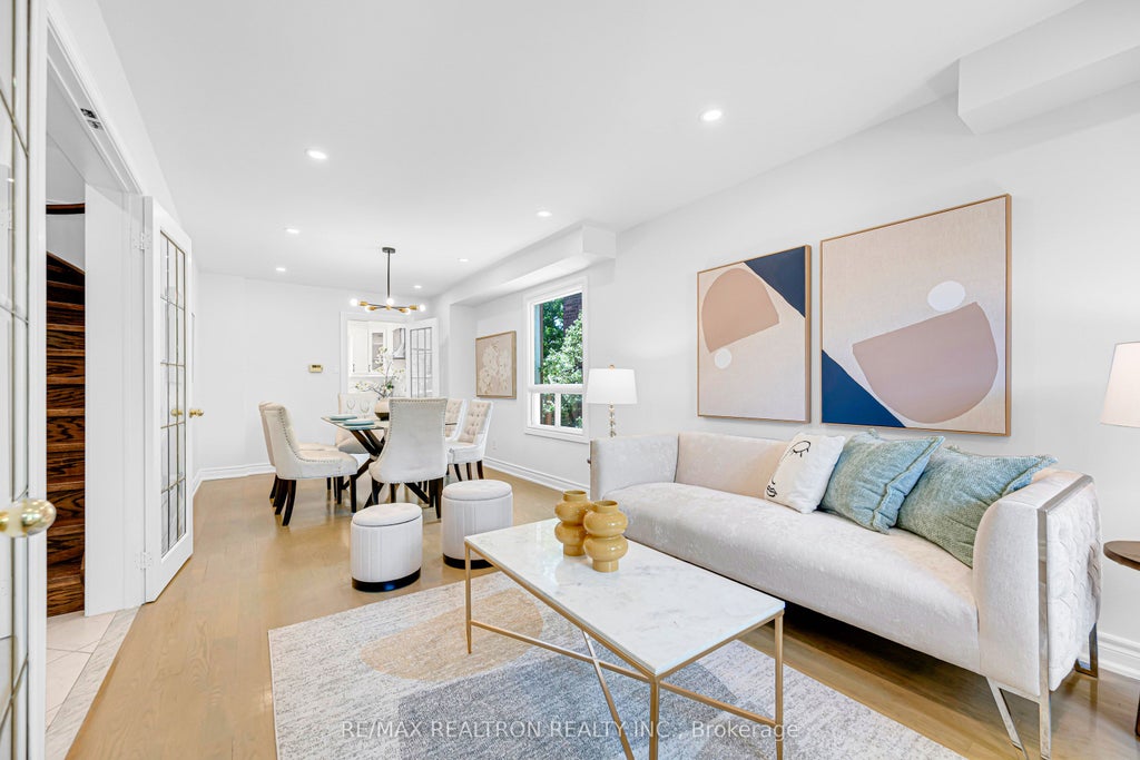 Photo of 278 Bernard Avenue, Richmond Hill, ON L4S 1C9 (MLS # N13778966)
