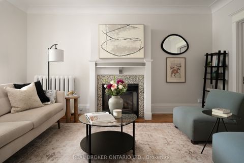 156 Galley Avenue Toronto ON M6R 1H1