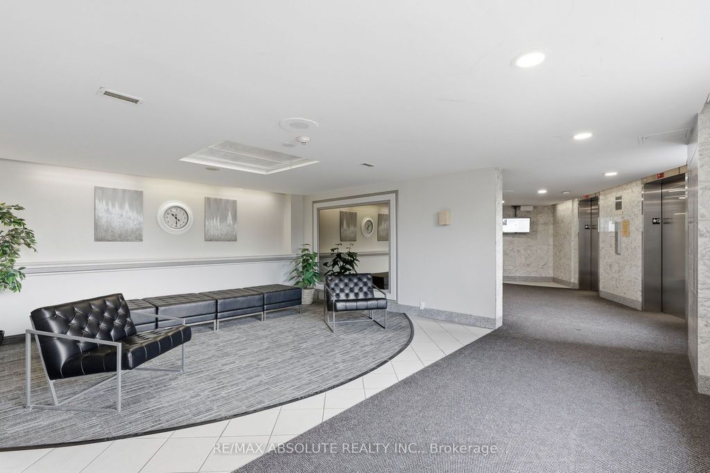 Photo of 915 Elmsmere Road #1010, Beacon Hill North - South and Area, ON K1J 8H8 (MLS # X12986190)