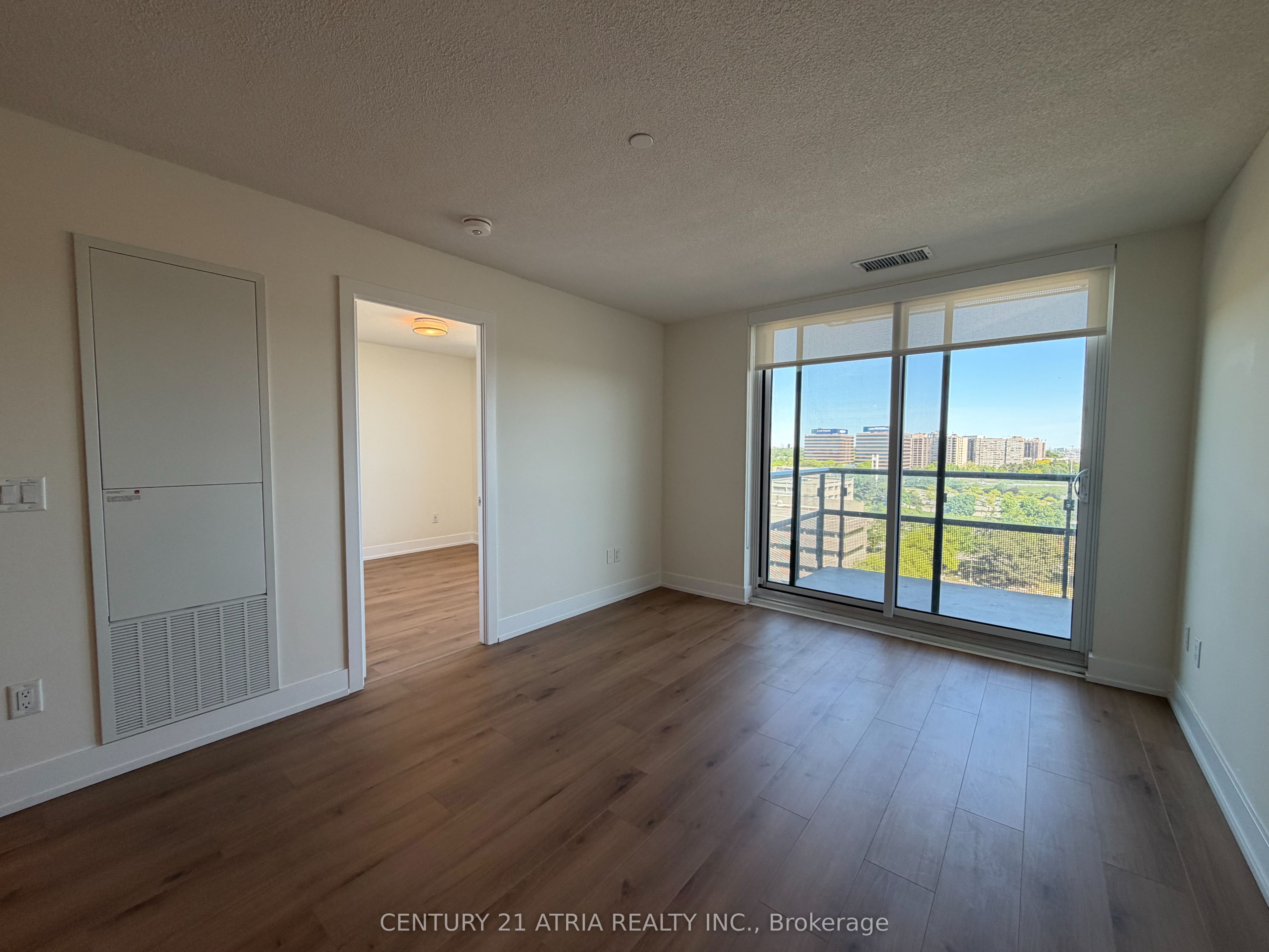 10 Eva Road 1005
