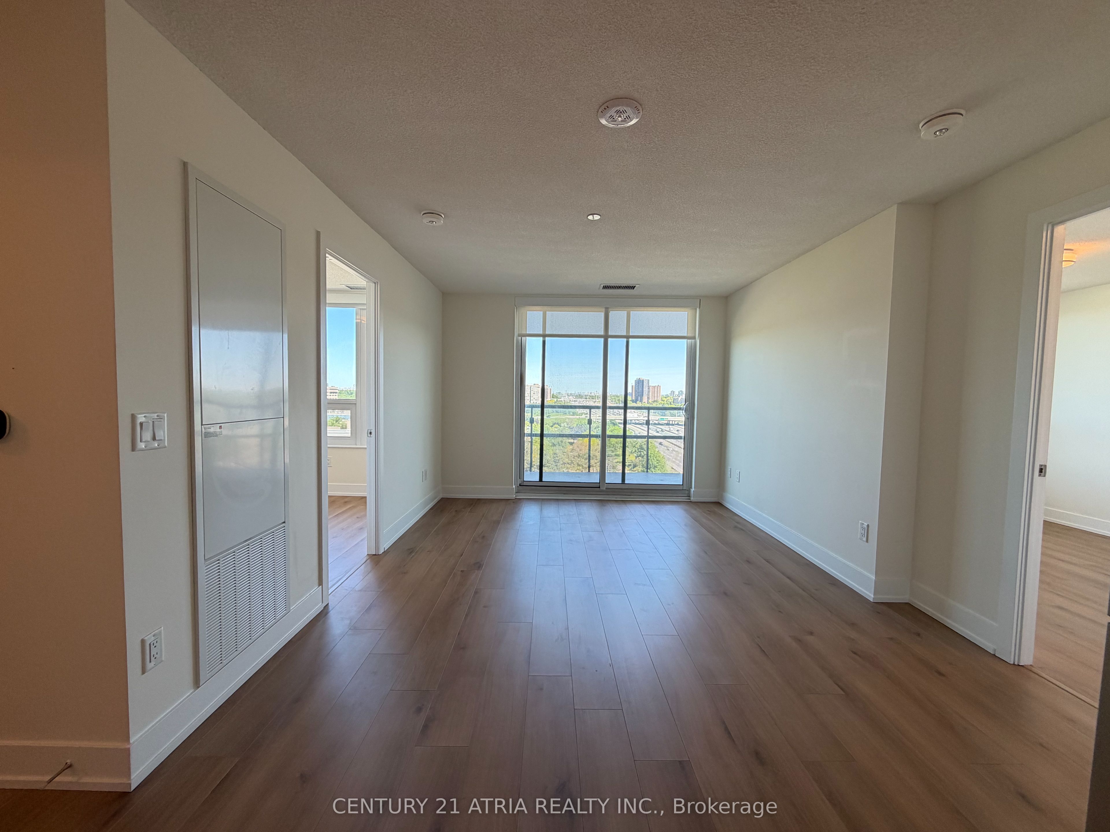 10 Eva Road 1005